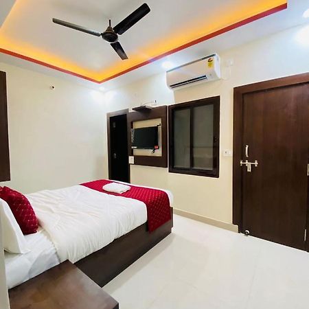 Hotel Grill Inn Lucknow Zewnętrze zdjęcie