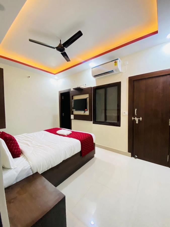 Hotel Grill Inn Lucknow Zewnętrze zdjęcie